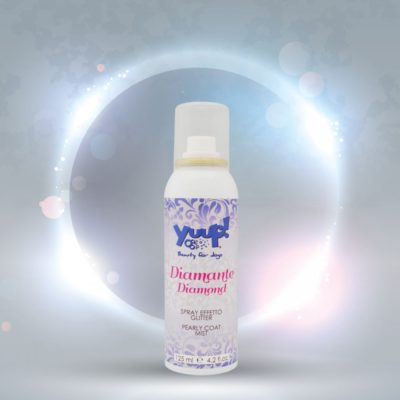 Spray effetto glitter per il pelo del volpino